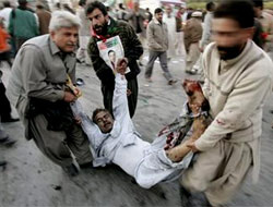 Pakistanda ABD katliamı: 45 ölü!